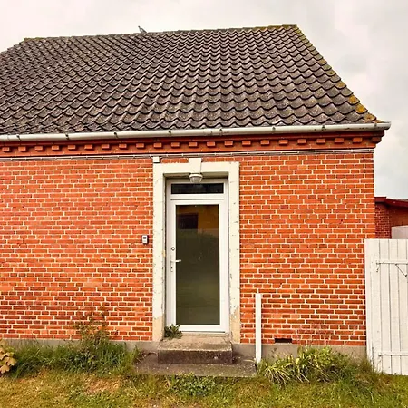 Apartment Budget With Stairs Near Femern&puttgarden Holeby